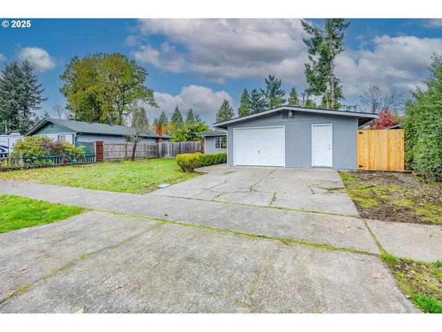 $393,500 | 5982 G Street, Springfield, OR 97478