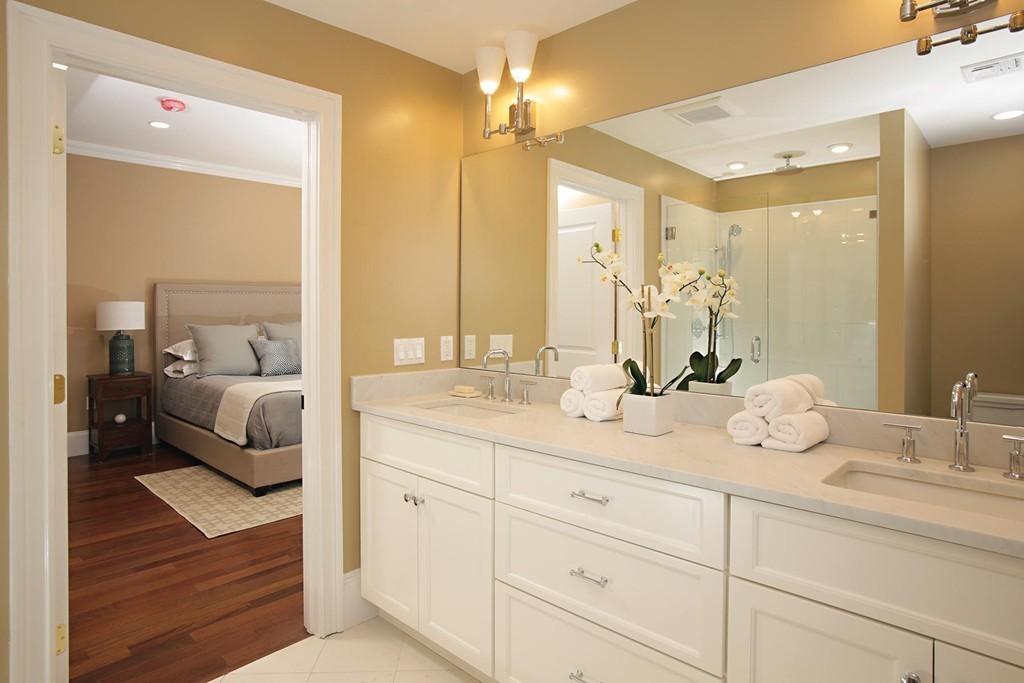 148 Fuller Street, Unit 2 Brookline, MA 02446 - Photo 8 of 9 Gallery Image 8