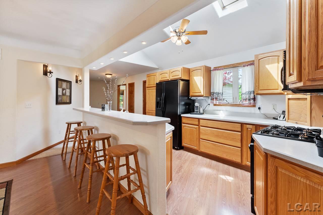 2588 Sharp Road Adrian, MI 49221 - Photo 11 of 32