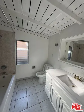 $3,750 | 825 North Beverly Glen Boulevard, Los Angeles, CA 90077