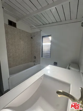 $3,750 | 825 North Beverly Glen Boulevard, Los Angeles, CA 90077