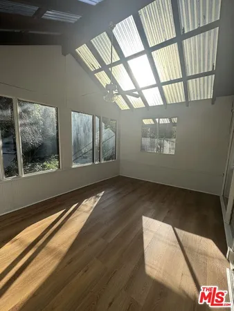 $3,750 | 825 North Beverly Glen Boulevard, Los Angeles, CA 90077