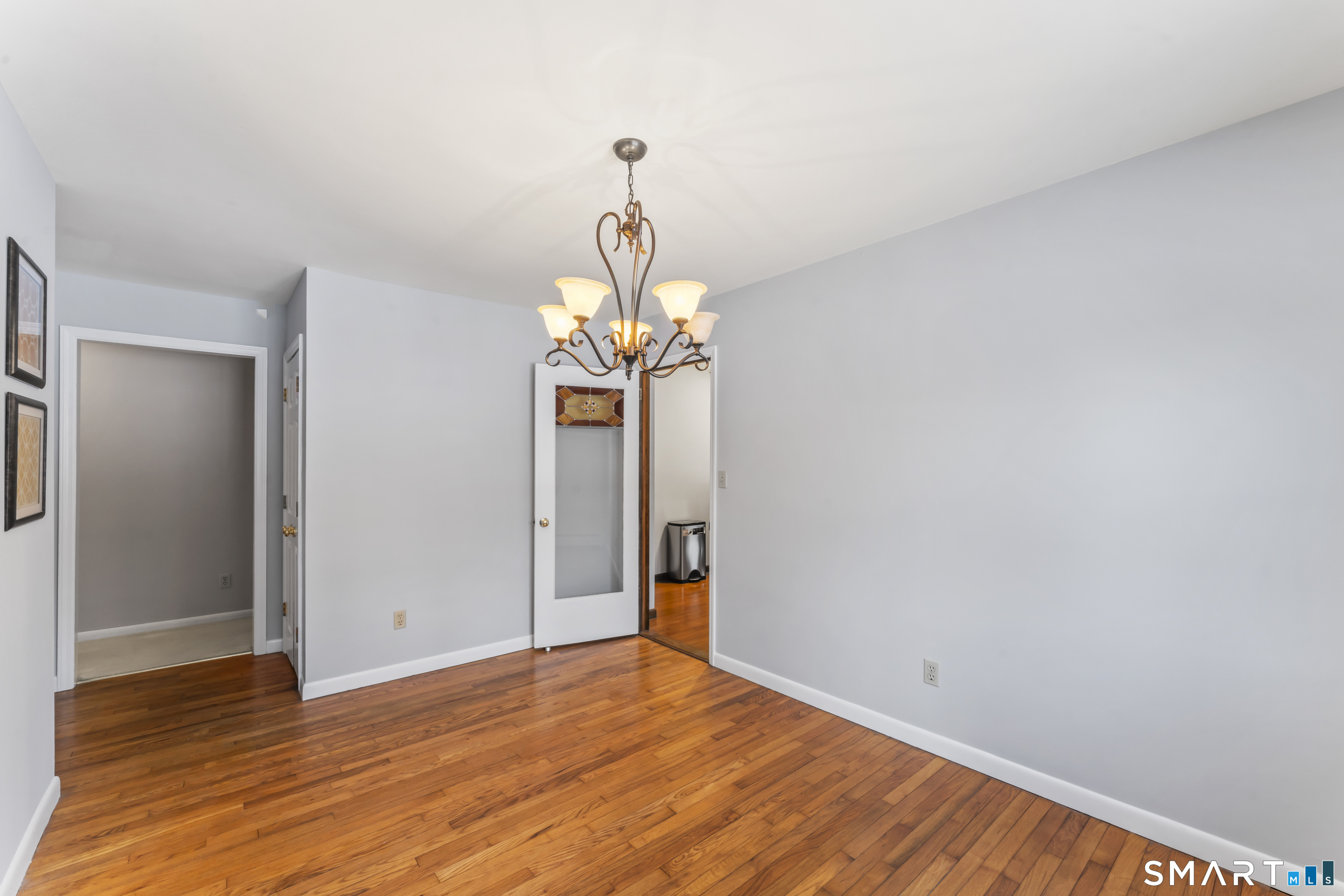 229 Middle River Road Danbury, CT 06811 - Photo 11 of 31