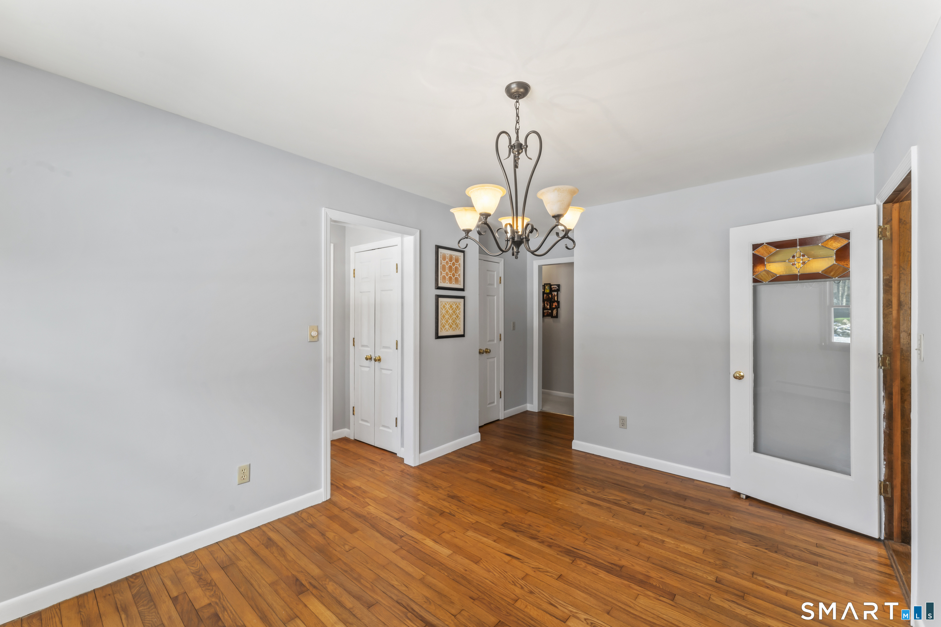 229 Middle River Road Danbury, CT 06811 - Photo 9 of 31