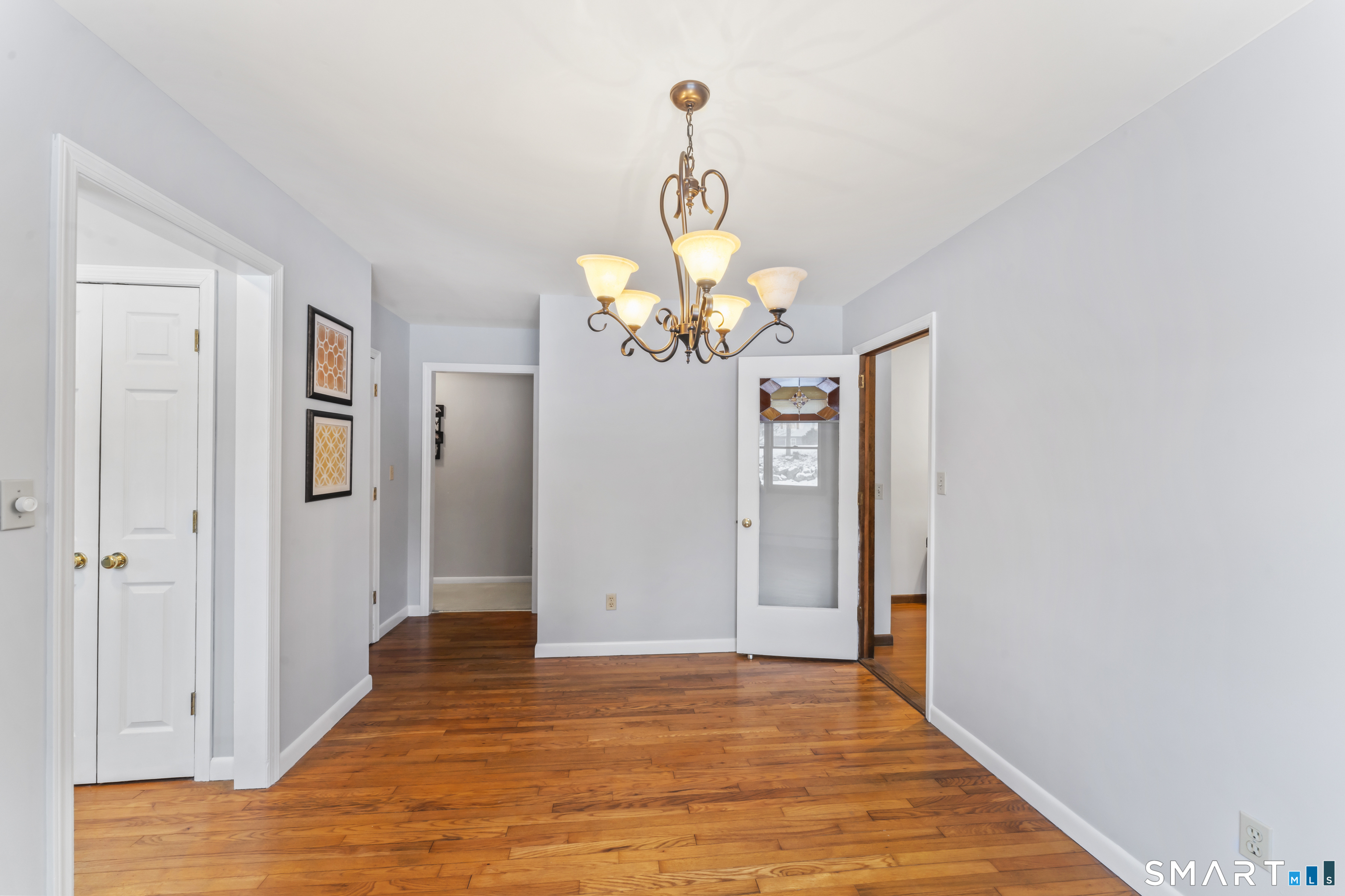 229 Middle River Road Danbury, CT 06811 - Photo 10 of 31