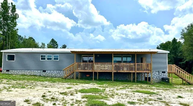 $300,000 | 444 Halls Bridge Road, Swainsboro, GA 30401