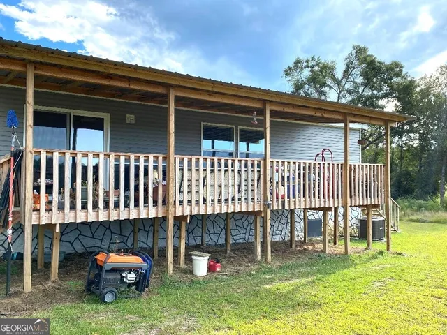 $300,000 | 444 Halls Bridge Road, Swainsboro, GA 30401