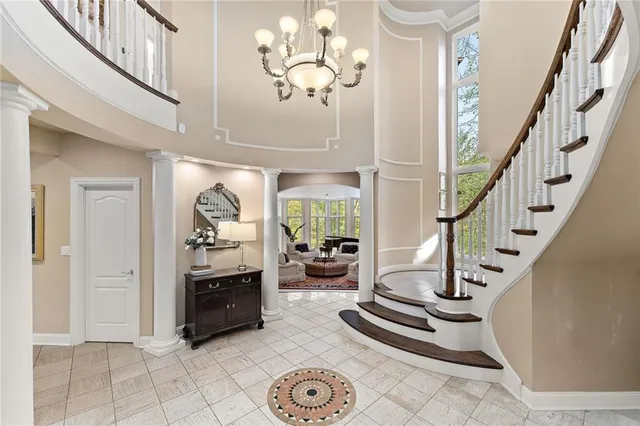 a view of entryway and hall