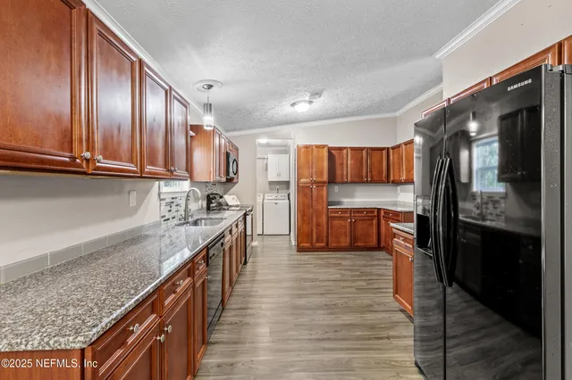 $359,000 | 269 Southwest Backwoods Glen, Fort White, FL 32038