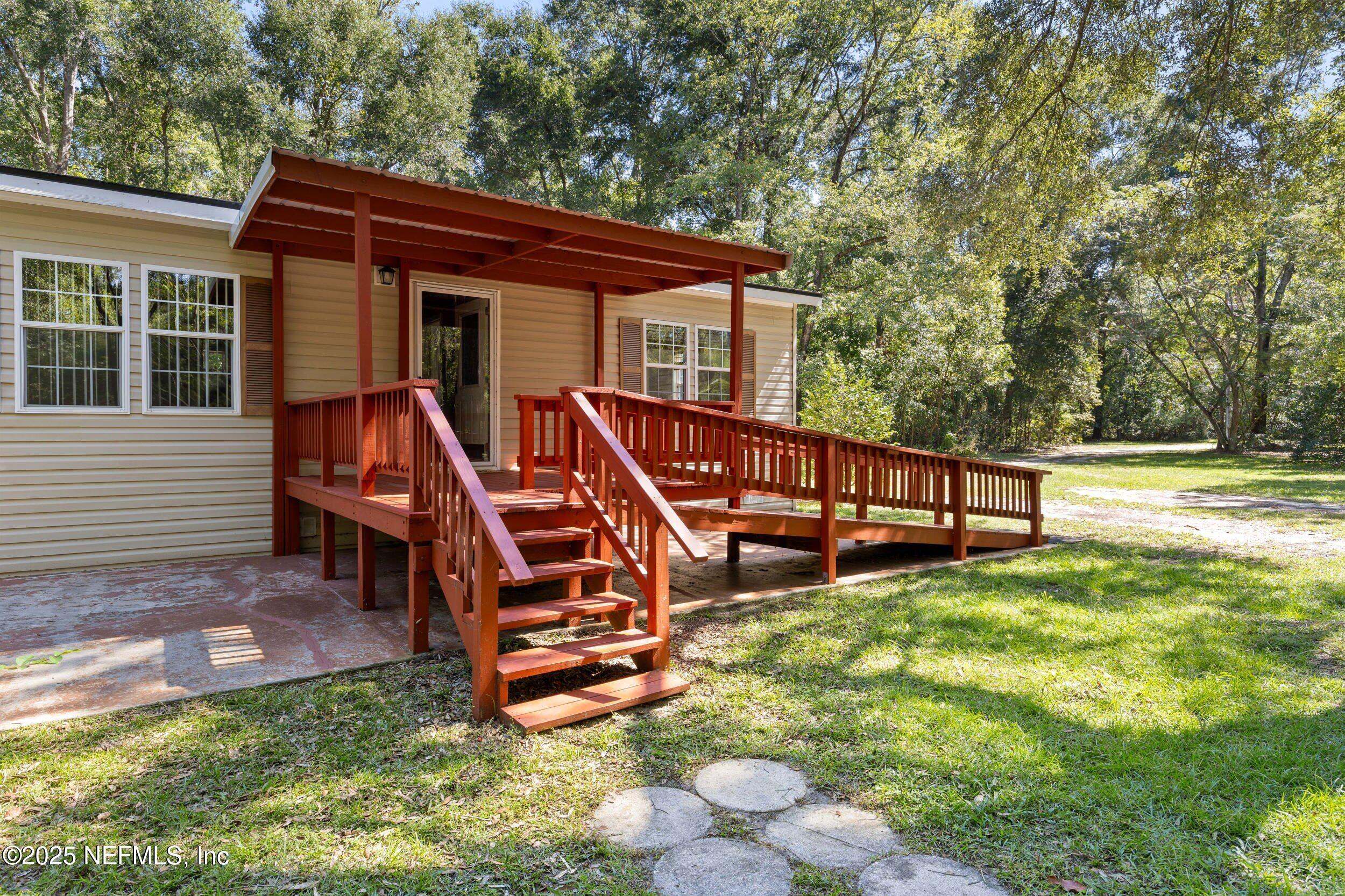 269 Southwest Backwoods Glen Fort White, FL 32038 - Photo 7 of 43 14__mg_4393