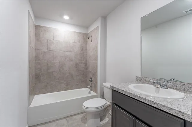 $2,050 | 16409 Portage Street, Justin, TX 76247