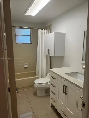 $370,000 | 9350 Southwest 77th Avenue, Unit G1, Miami, FL 33156