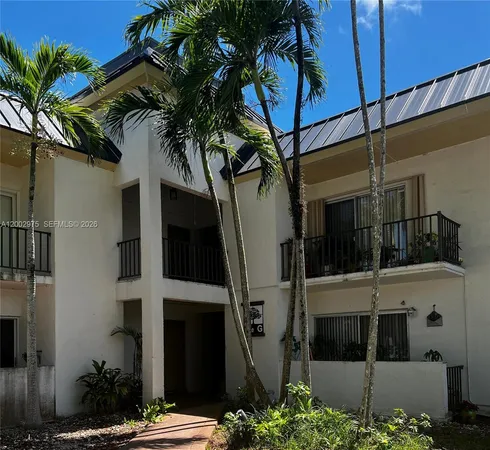 $370,000 | 9350 Southwest 77th Avenue, Unit G1, Miami, FL 33156