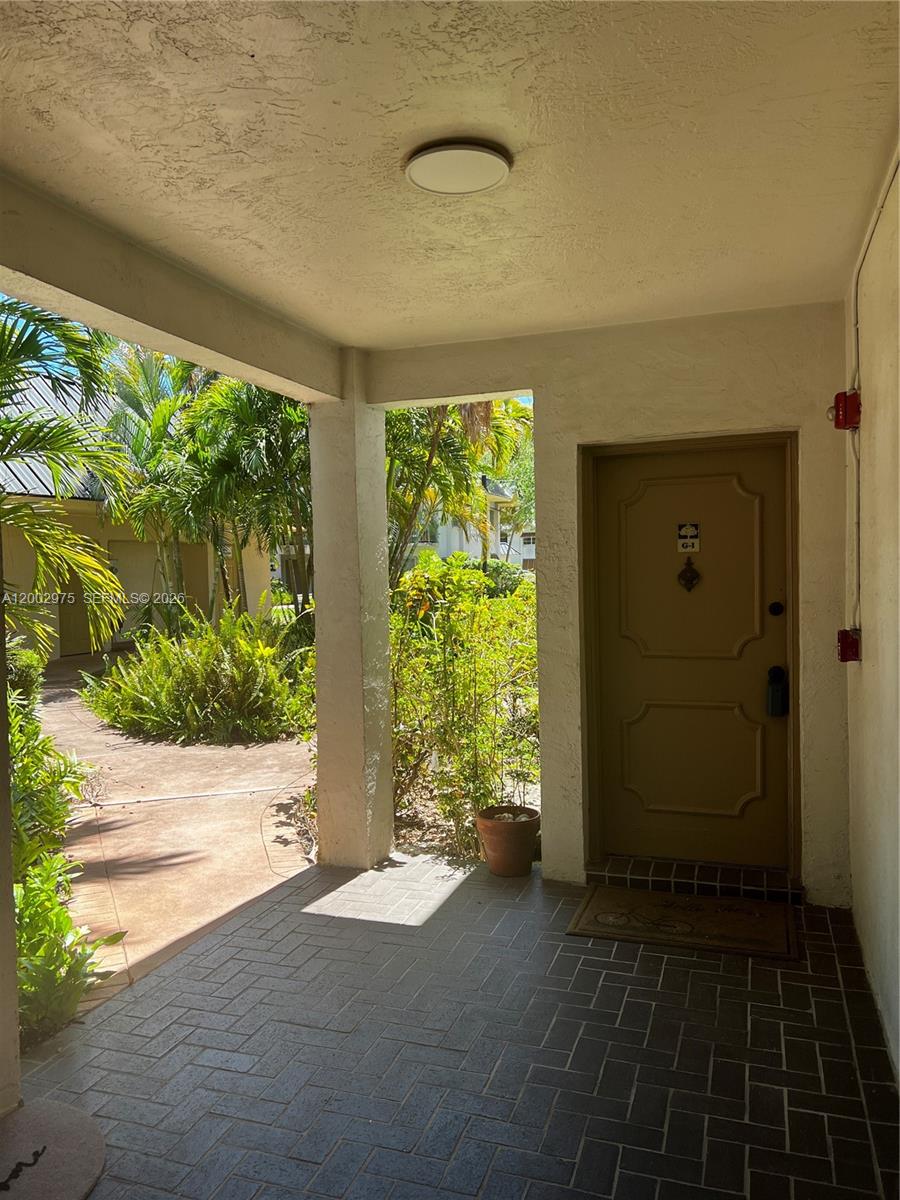 9350 Southwest 77th Avenue, Unit G1 Miami, FL 33156 - Photo 26 of 36