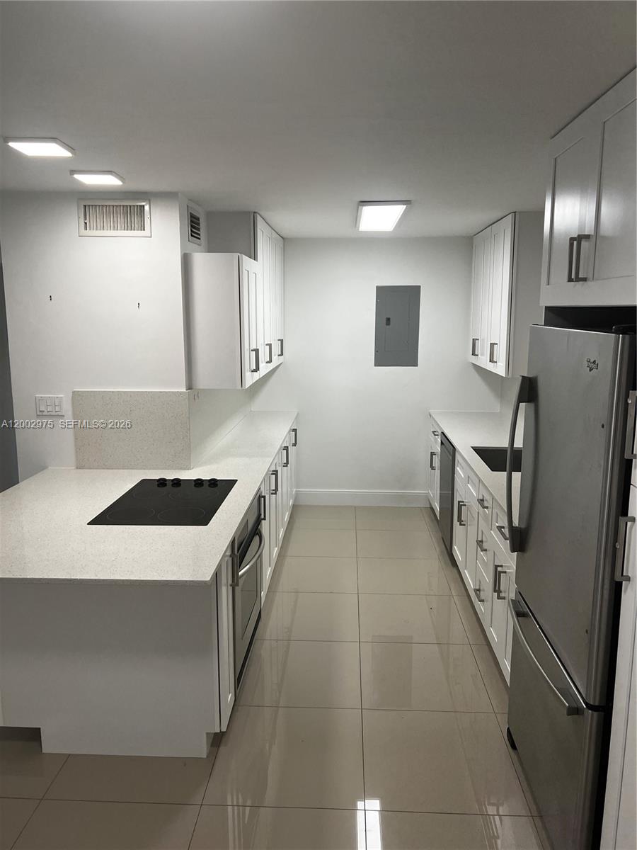 9350 Southwest 77th Avenue, Unit G1 Miami, FL 33156 - Photo 3 of 36