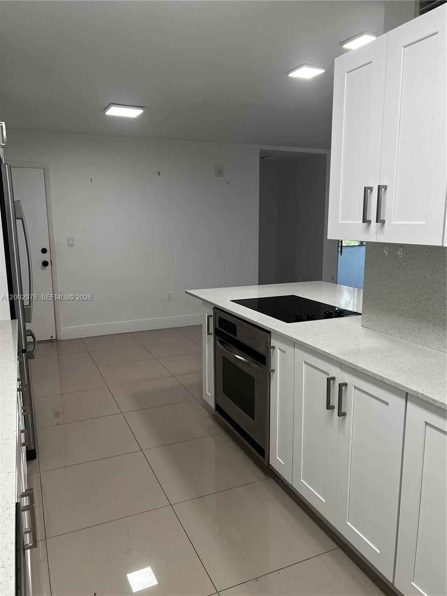9350 Southwest 77th Avenue, Unit G1 Miami, FL 33156 - Photo 5 of 36