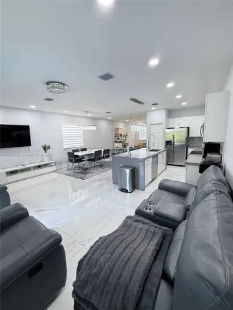 $5,050 | 3567 West 110th Terrace, Hialeah, FL 33018