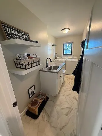 $332,000 | 8016 Blue Mound Drive, St. Rose, IL 62230