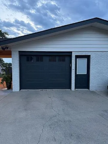 $332,000 | 8016 Blue Mound Drive, St. Rose, IL 62230