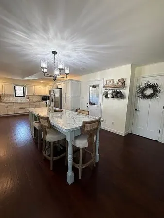 $332,000 | 8016 Blue Mound Drive, St. Rose, IL 62230