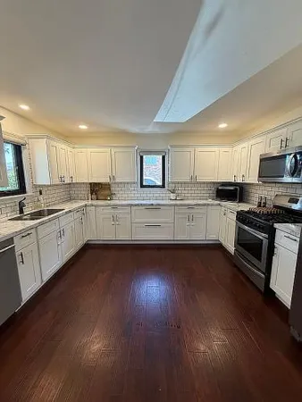 $332,000 | 8016 Blue Mound Drive, St. Rose, IL 62230