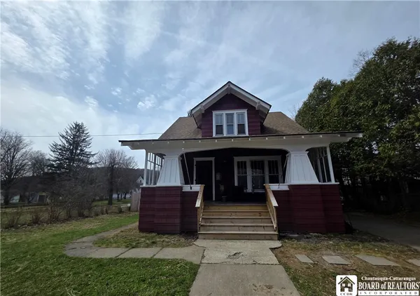 $154,900 | 23 South Franklin Street, New Albion, NY 14719