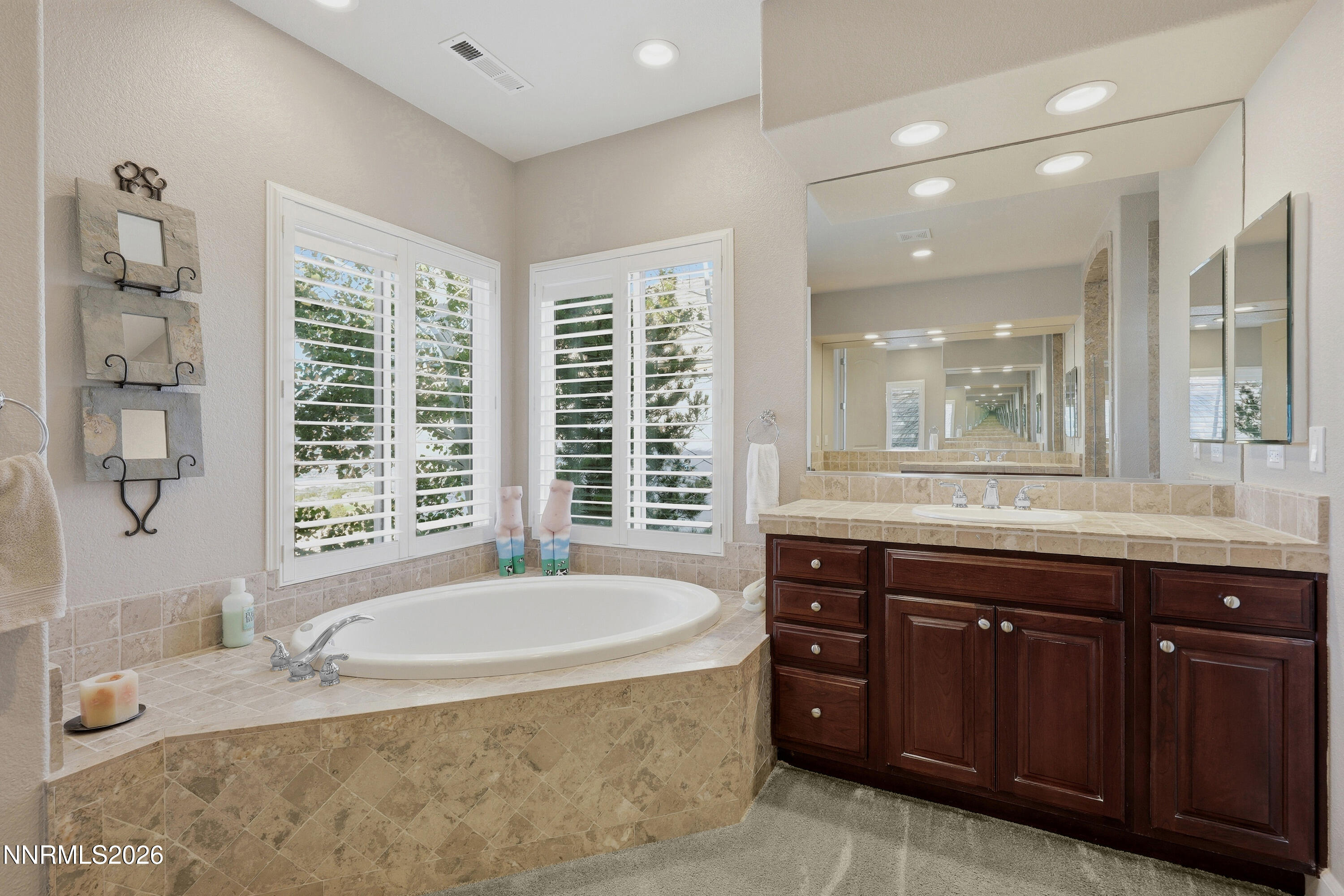 5940 Cour Saint Michelle Reno, NV 89511 - Photo 20 of 37 51_5490_cour_saint_michelle_026