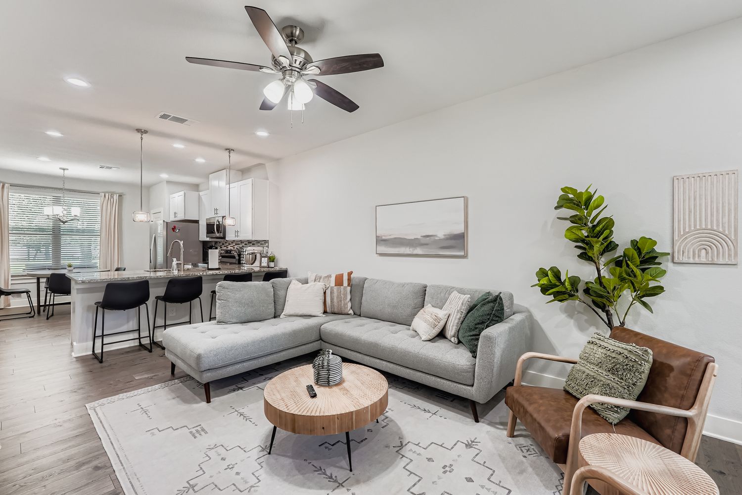 Enjoy low-maintenance lock-n-leave living in this stylish 2BD/1.5BA townhome, built in 2022 and perfectly positioned along the fairway in Lago Vista’s Point Venture community.