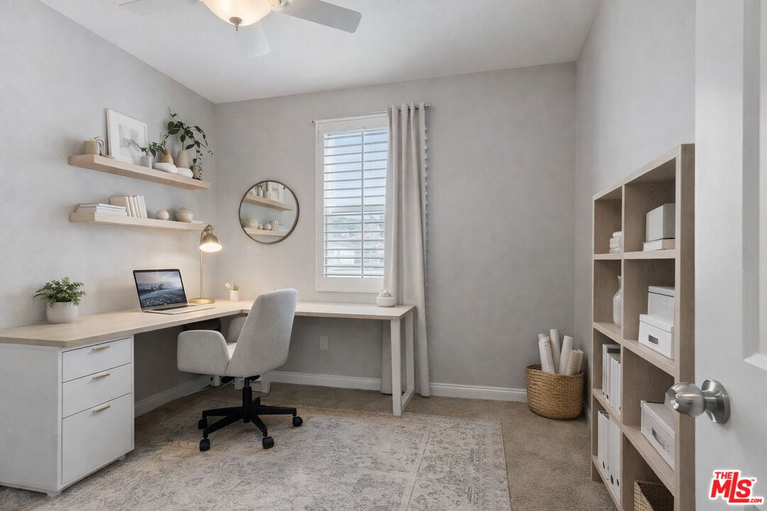 19861 Via Beeler Newhall, CA 91321 - Photo 4 of 20