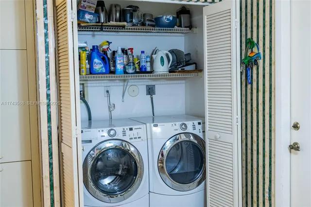 $530,000 | 220 Northeast 211th Street, Miami, FL 33179