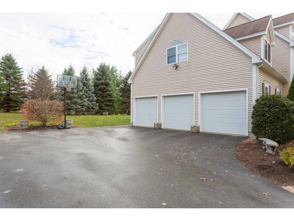 18 Union Road Stratham, NH 03885 - Photo 29 of 36