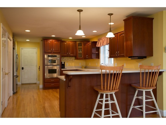 18 Union Road Stratham, NH 03885 - Photo 5 of 36