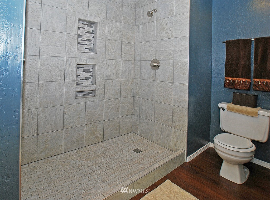 20018 102nd Court Northeast Bothell, WA 98011 - Photo 12 of 22