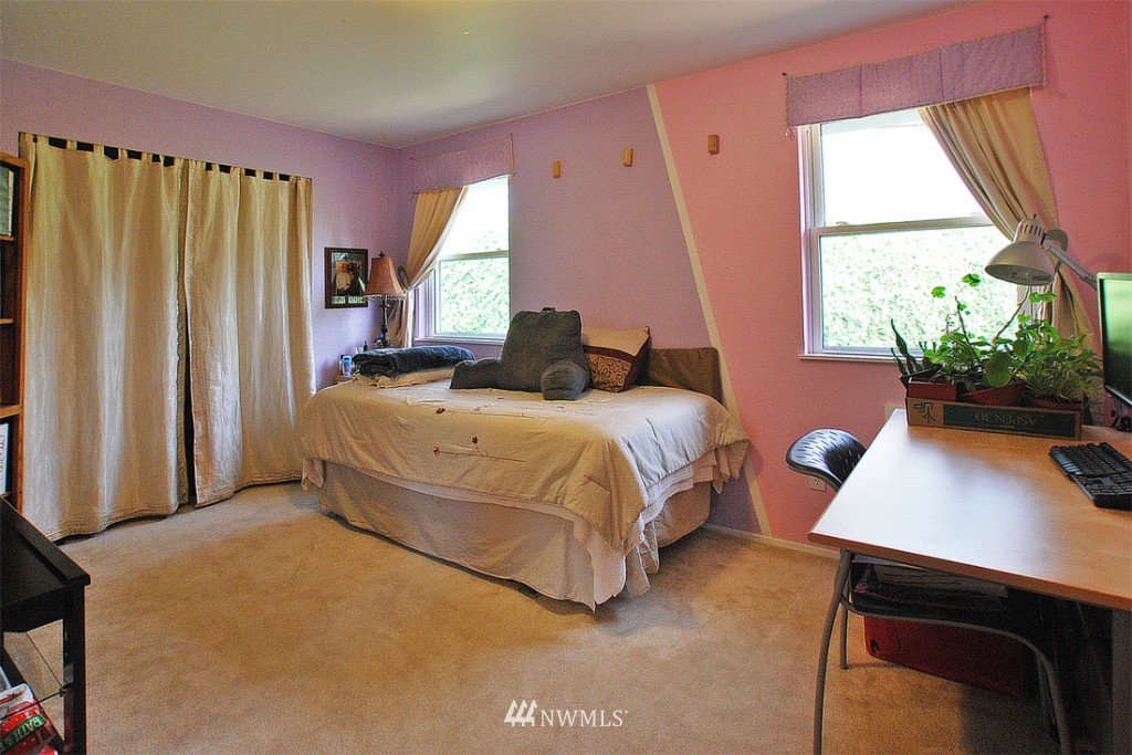 20018 102nd Court Northeast Bothell, WA 98011 - Photo 13 of 22