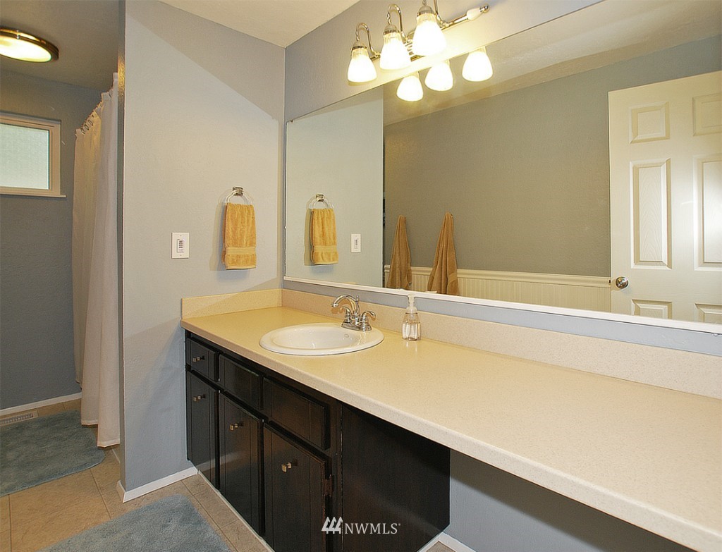 20018 102nd Court Northeast Bothell, WA 98011 - Photo 15 of 22