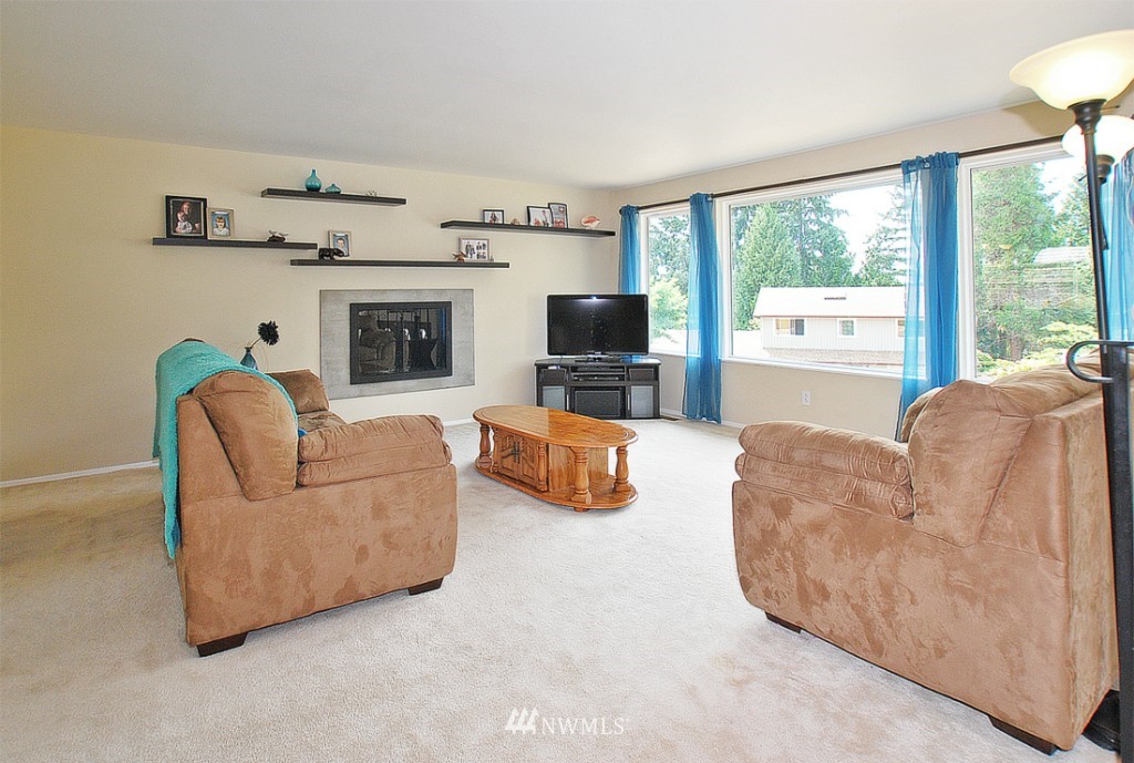 20018 102nd Court Northeast Bothell, WA 98011 - Photo 3 of 22