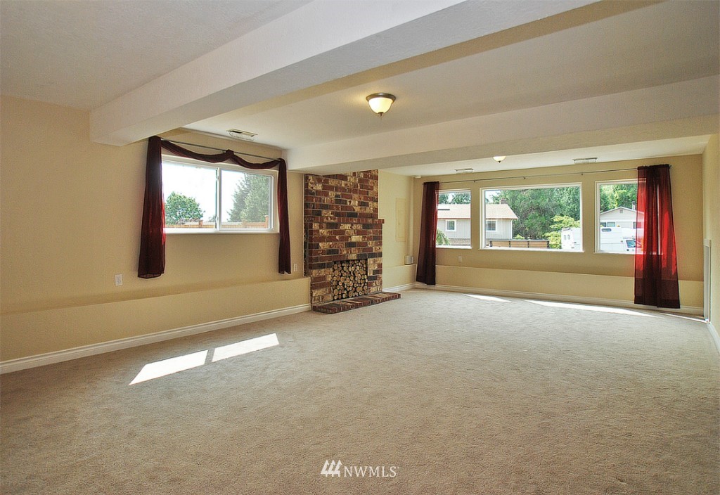 20018 102nd Court Northeast Bothell, WA 98011 - Photo 8 of 22