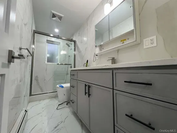 $3,300 | 61-14 Cloverdale Boulevard | Oakland Gardens