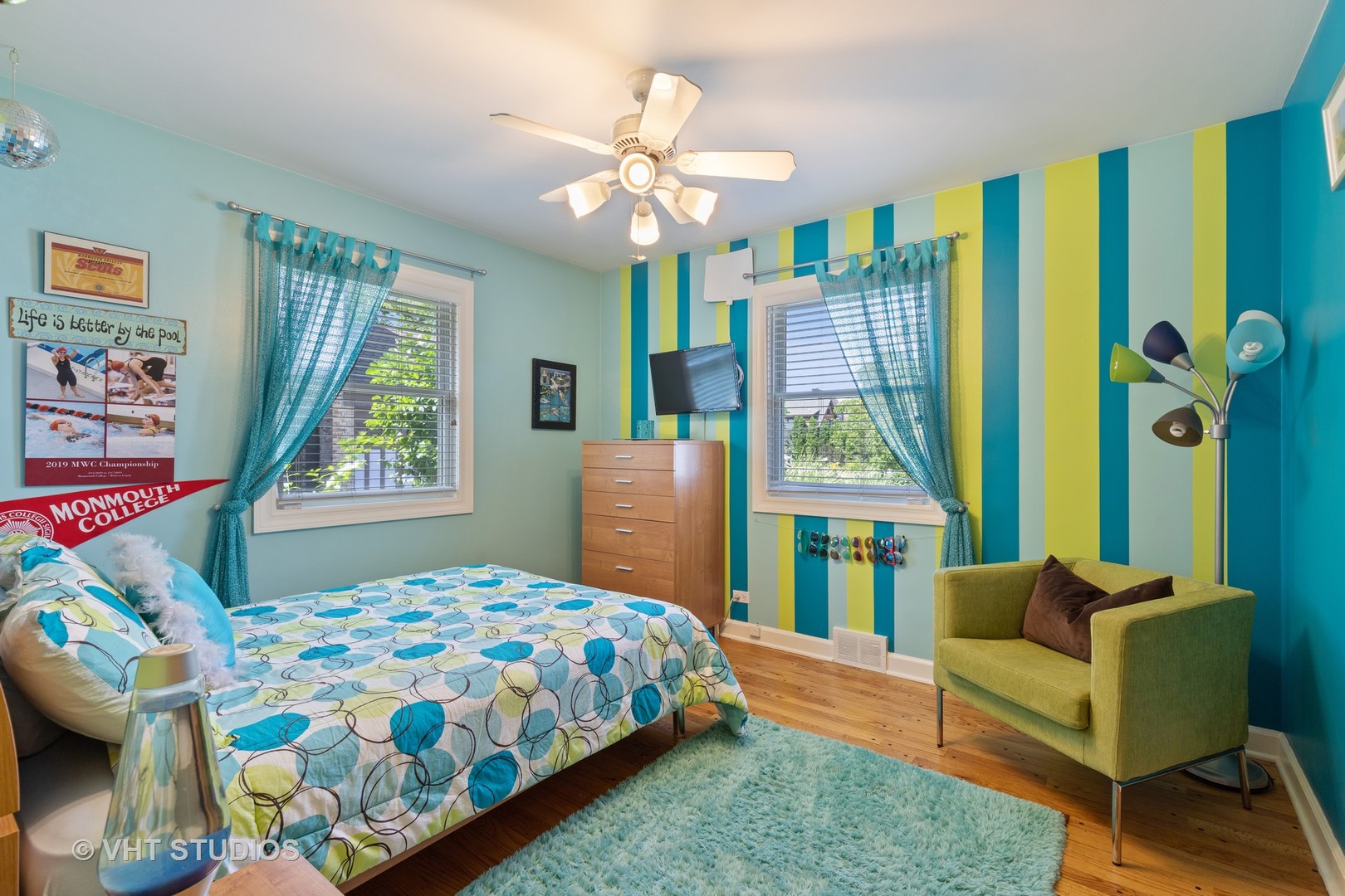 245 East St Charles Road Elmhurst, IL 60126 - Photo 11 of 18 a bedroom with a bed and a window