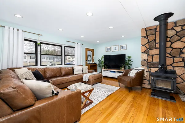 $319,000 | 32 Jackson Road, Enfield, CT 06082