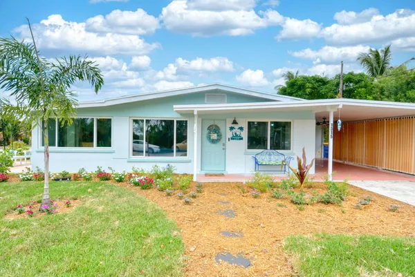 $3,000 | 1315 Northeast Flora Place, Jensen Beach, FL 34957