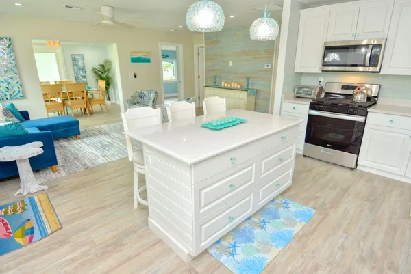 $3,000 | 1315 Northeast Flora Place, Jensen Beach, FL 34957