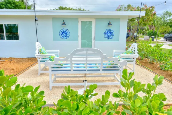 $3,000 | 1315 Northeast Flora Place, Jensen Beach, FL 34957