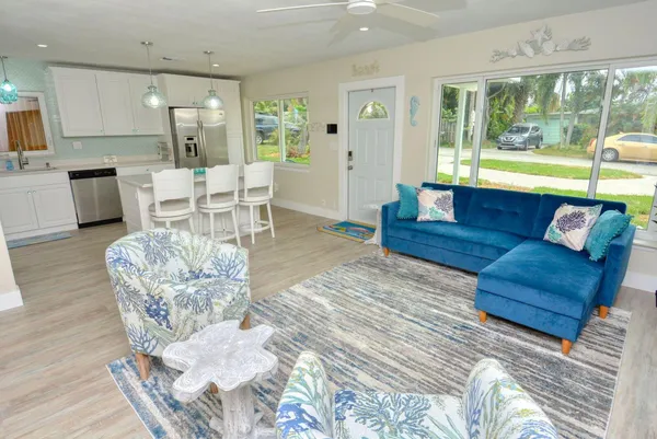 $3,000 | 1315 Northeast Flora Place, Jensen Beach, FL 34957