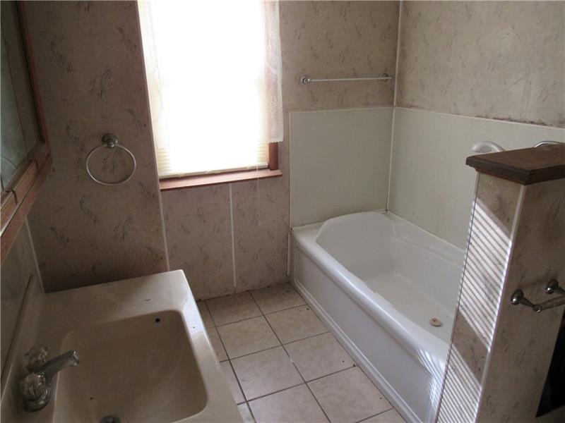 753 Cedar Grove Road Burgettstown, PA 15021 - Photo 15 of 21