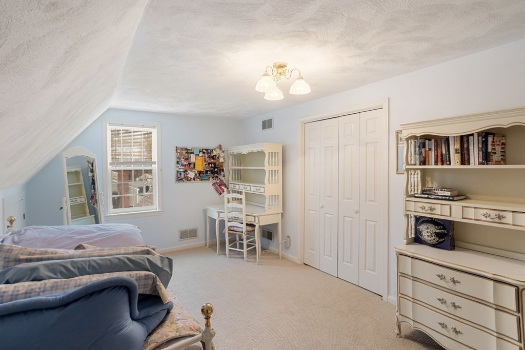 19 Washington Drive Acton, MA 01720 - Photo 24 of 36