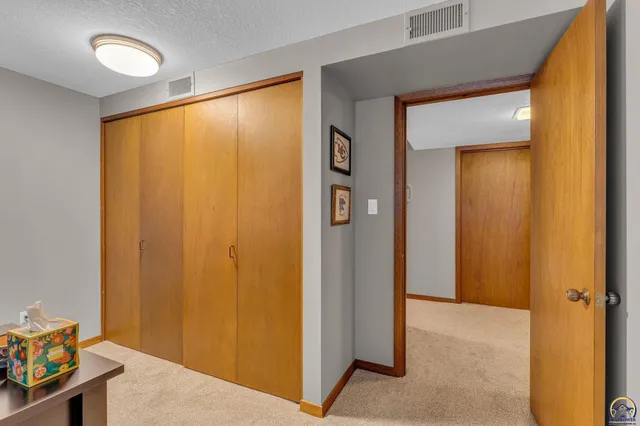 $342,000 | 2720 Southwest College Avenue, Topeka, KS 66611