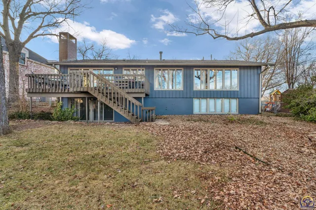 $342,000 | 2720 Southwest College Avenue, Topeka, KS 66611