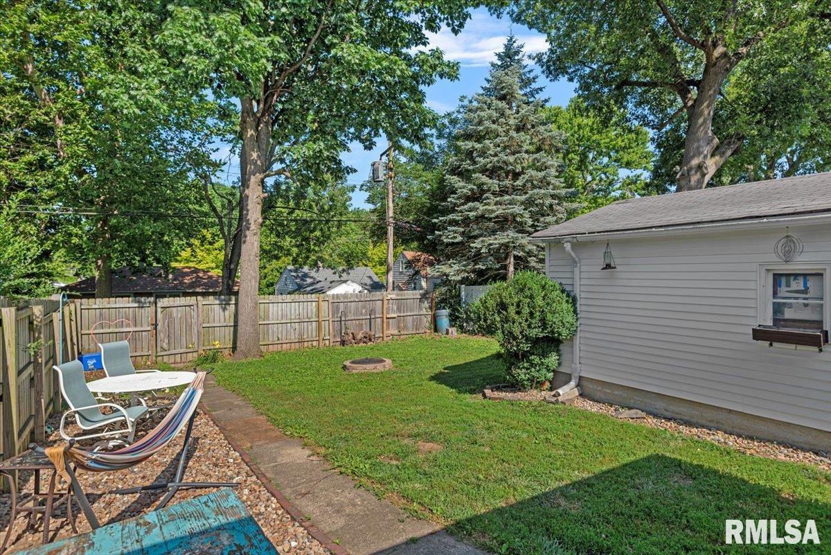 139 North Illinois Street Springfield, IL 62702 - Photo 29 of 32