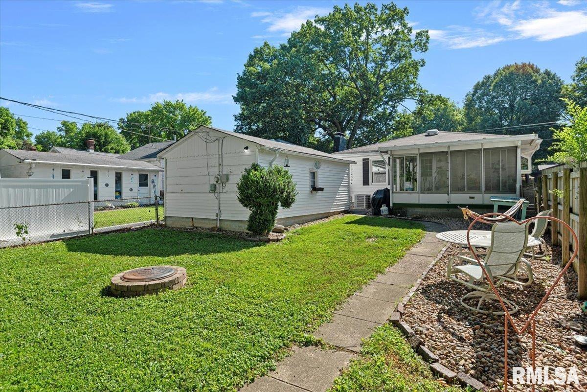 139 North Illinois Street Springfield, IL 62702 - Photo 31 of 32